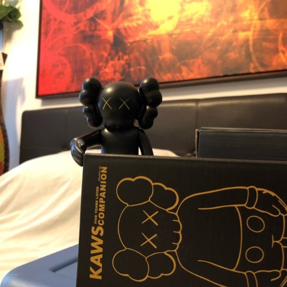 KAWS 2004 Black Five Years Later Companion - Picture 4 of 9